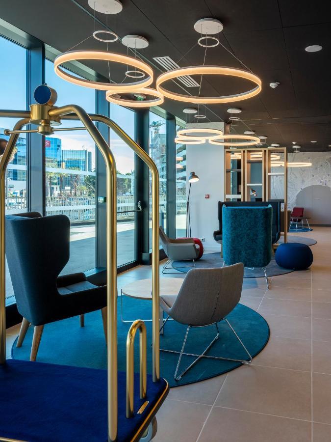 Holiday Inn Express - Nice - Grand Arenas By Ihg Bagian luar foto