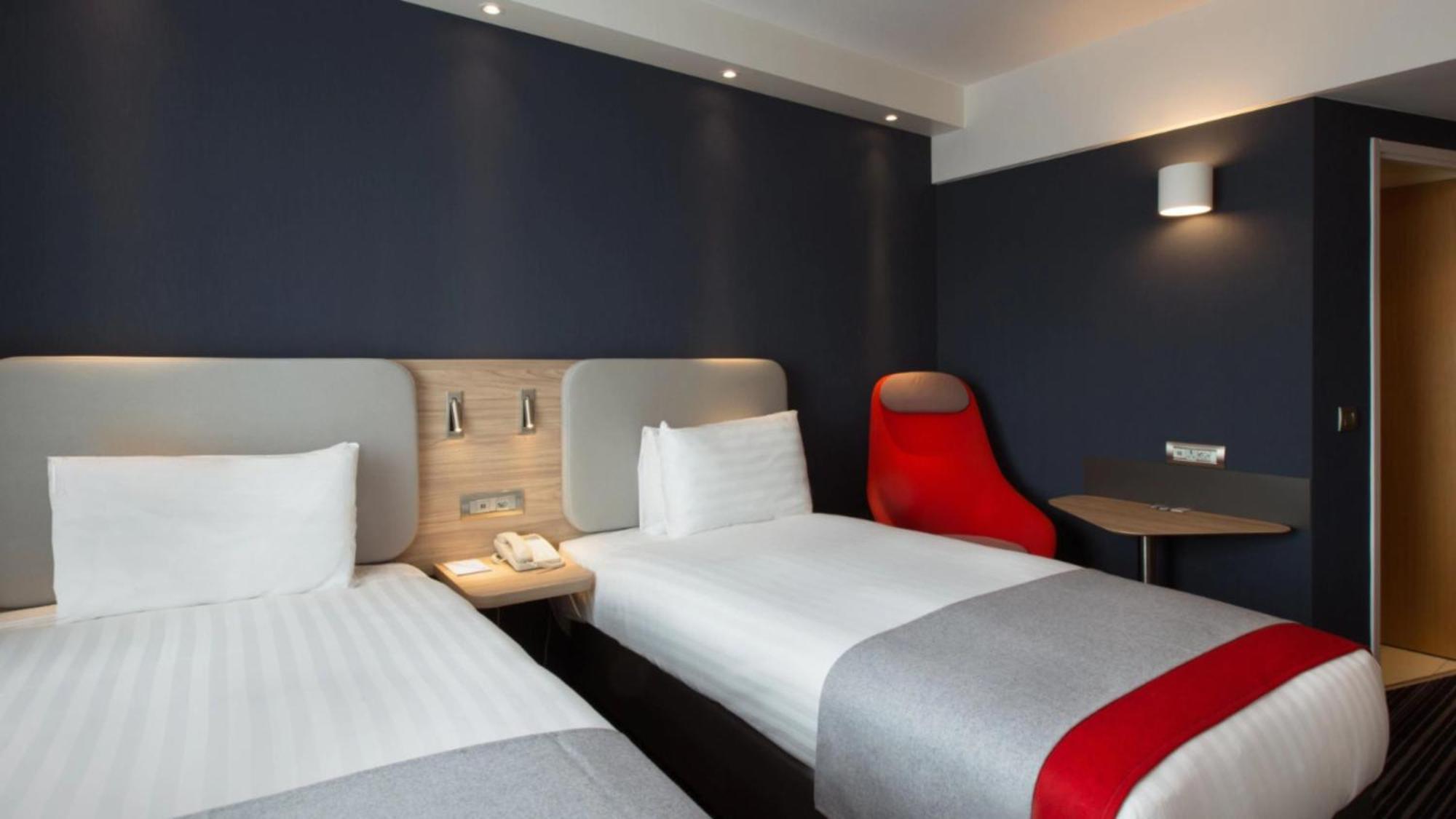 Holiday Inn Express - Nice - Grand Arenas By Ihg Bagian luar foto