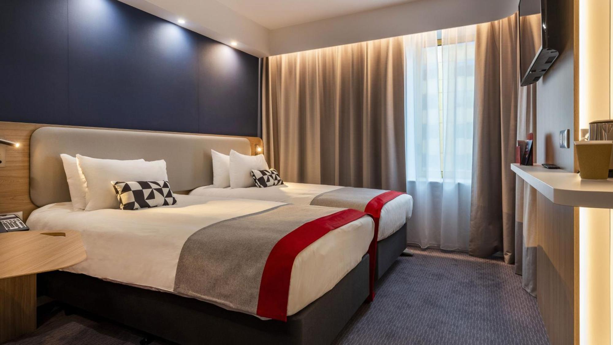 Holiday Inn Express - Nice - Grand Arenas By Ihg Bagian luar foto
